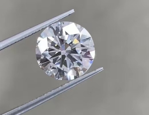 IGI-zertifiziert Farbloser runder Brillantschliff Laborgewachsener Diamanten CVD 1.5ct-2ct
